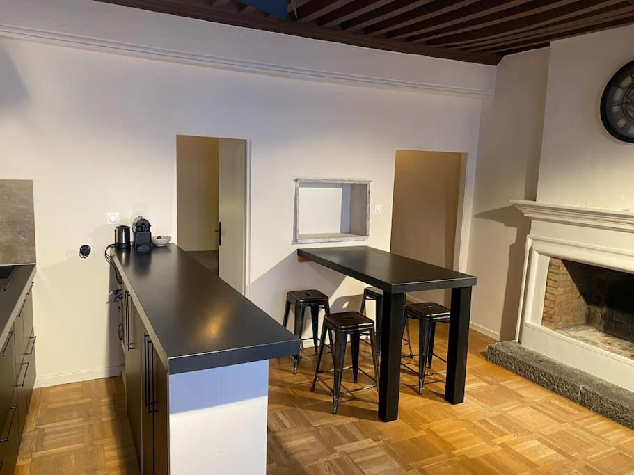 Appartement Le Carré Carnot Annecy Extérieur photo